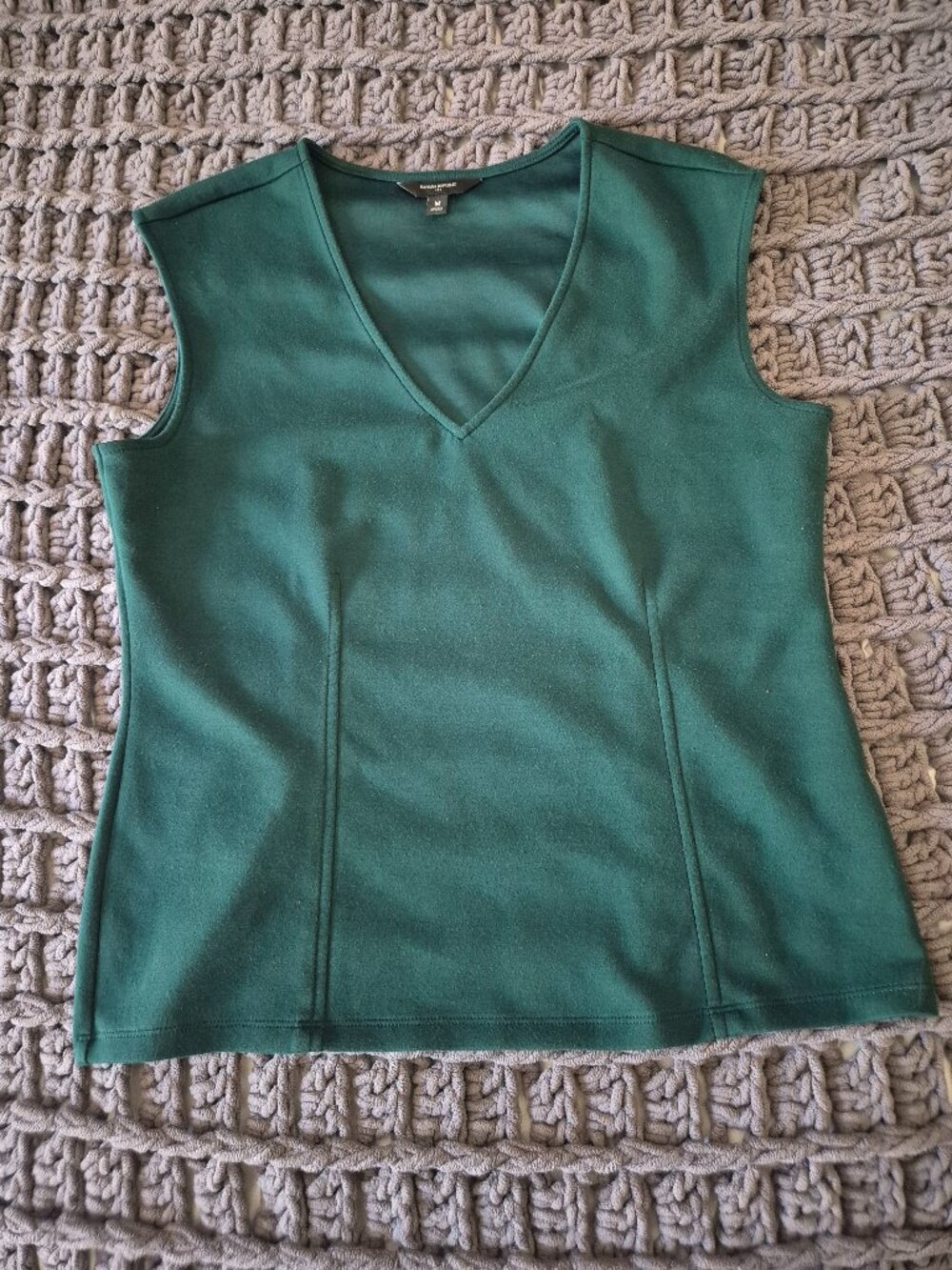 Women's turquoise sleeveless scuba shell
